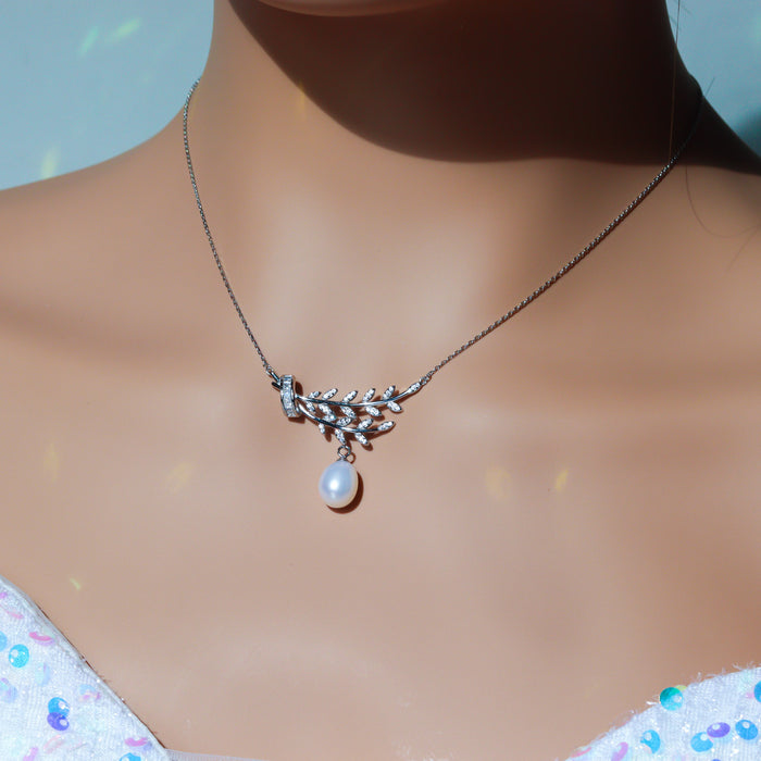 Freshwater Pearl Drop Necklace